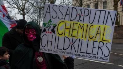 ¿Qué diferencias hay entre armas químicas y biológicas y cuáles podría usar Rusia?