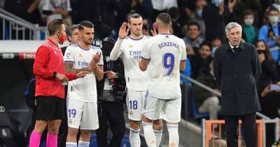 What Gareth Bale did in response to loud boos from Real Madrid fans on his return to the Bernabeu