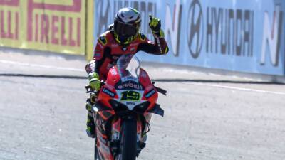Iker Lecuona - Jonathan Rea - Mundial SBK | Doblete de Bautista y líder - en.as.com