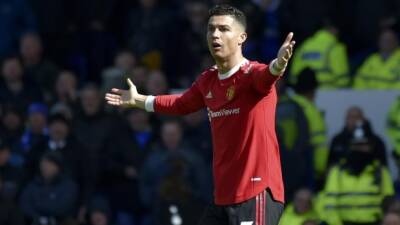 Cristiano Ronaldo - Police investigate after Ronaldo knocks phone from fan - tsn.ca - Manchester