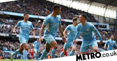 Manchester City and Liverpool share the spoils in fierce and thrilling title battle