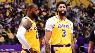 Anthony Davis still believes in pairing with LeBron James, says they will have conversation on 'what changed'