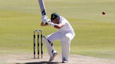 Two S Africa players test COVID-19 positive during test v Bangladesh