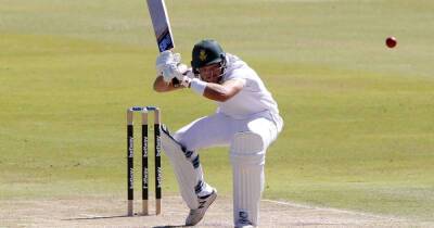 Cricket-Two S Africa players test COVID-19 positive during test v Bangladesh