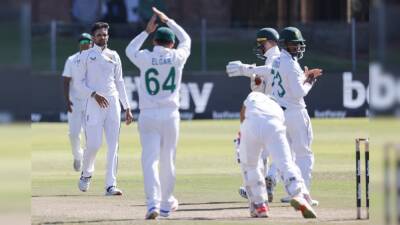 Simon Harmer - Kyle Verreynne - Mominul Haque - 2nd Test: South Africa Spinners Wrap Up Crushing Win vs Bangladesh - sports.ndtv.com - South Africa - county George - Bangladesh -  Durban