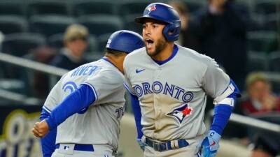 Springer answers boos with HR, 3 hits to lift Blue Jays over Yankees