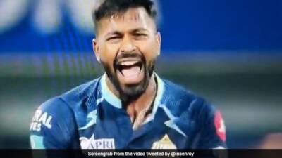 IPL 2022: Hardik Pandya Has A Go At Mohammed Shami In The Field, Twitter Not Impressed