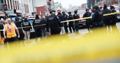 Several injured in shooting at New York subway station