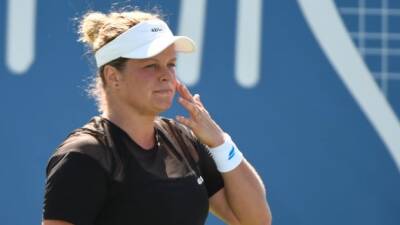 Former world No. 1 Kim Clijsters retires from pro tennis again