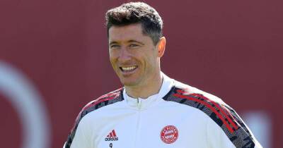 Lewandowski will 'definitely' be at Bayern Munich next year, Kahn claims amid Barcelona transfer rumours