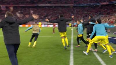 La machada fue de proporciones épicas: vean lo que hicieron Lewandowski y Müller al acabar... - en.as.com