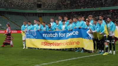 Dynamo Kyiv Kick Off Fund-Raising Tour For Ukraine War Victims