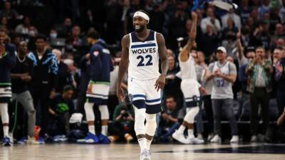 Andrew Wiggins - Tom Thibodeau - Jimmy Butler - Kevin Garnett - El espíritu de Garnett: se acabó la larga espera de los Wolves - en.as.com -  Karl-Anthony