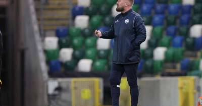 Dundela FC confirm new deal for manager Niall Currie - msn.com