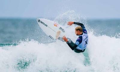 Australian Mick Fanning defeats world No 1 in surfing return at Bells Beach - theguardian.com - Portugal - Usa - Australia - Japan - county Owen - county Baker - county Wright