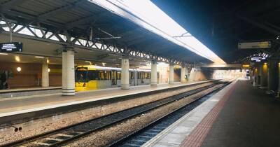 Warning to holidaymakers as train line to Manchester Airport blocked due to points failure