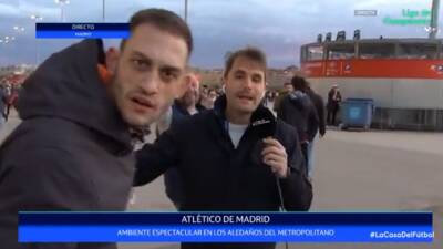 Un momento muy desagradable: un hombre completamente ebrio boicotea un directo de Movistar - en.as.com - Madrid
