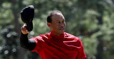 Tiger Woods, Phil Mickelson enter U.S. Open