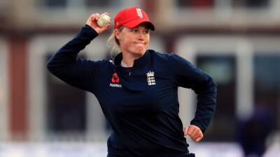 Tributes paid to Anya Shrubsole after retirement – Thursday’s sporting social