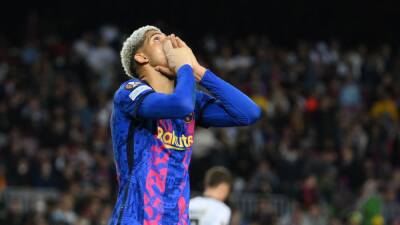 Barcelona 2 (3) - Eintracht 3 (4): resumen, goles y resultado - en.as.com -  Santi