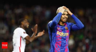Stunned Barcelona ousted by Eintracht Frankfurt in Europa League, West Ham United and Rangers reach semis