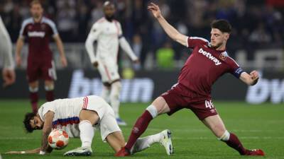 Sergio Busquets - Christopher Nkunku - Filip Kostic - Rafael Borre - Europa League - Barcelona eliminated, West Ham advances in Europa League - france24.com - Netherlands - Italy - Norway