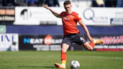 Kal Naismith penalty earns 10-man Luton victory over play-off rivals Forest