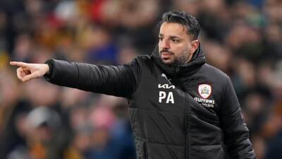 Barnsley boss Poya Asbaghi frustrated by missed opportunity in Swansea draw