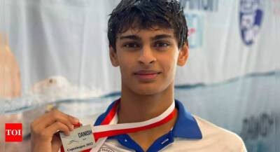 R Madhavan 'proud' after son Vedaant bags silver at Danish Open swimming meet - timesofindia.indiatimes.com - Denmark - India - Latvia