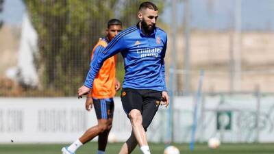 El Sadar - Tobias entrena con los mayores - en.as.com