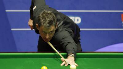 Ronnie O’Sullivan bounces back from slow start to lead David Gilbert at Crucible