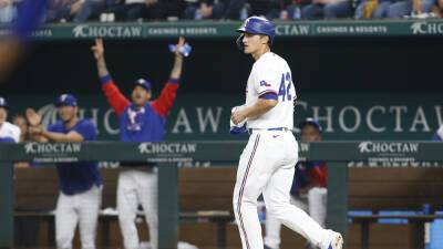 Angels intentionally walk Rangers' Corey Seager with bases loaded - foxnews.com - Los Angeles -  Los Angeles - state Texas - county Arlington - county Hamilton - county Barry - county Warren - county Bay
