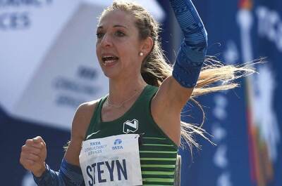 Sensational Gerda Steyn obliterates course record to claim third Two Oceans title - news24.com - South Africa - Ethiopia -  Cape Town