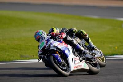 Silverstone BSB: Irwin does the double in race two