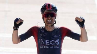 Van Baarle goes from zero to hero to win fastest Paris-Roubaix for Ineos Grenadiers