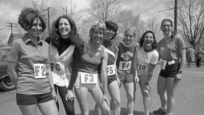 2022 Boston Marathon celebrates 50th anniversary of official women’s division - nbcsports.com - Usa - county Marathon