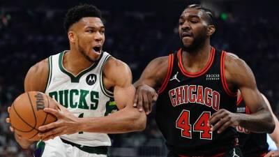Bucks bounce back after blowing big lead to beat Bulls