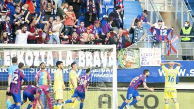 Las Palmas y Oviedo, condenados a desentenderse - en.as.com