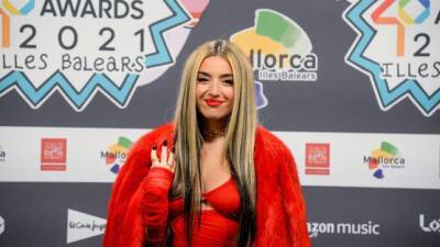 Acusan a Lola Índigo de tratar con desprecio a los empleados de un hotel - Tikitakas