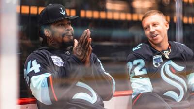 Former NFL running back Marshawn Lynch becomes minority investor in NHL's Seattle Kraken - espn.com -  Seattle