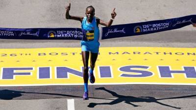 Olympic champion Peres Jepchirchir wins 50th women's Boston Marathon - espn.com - Ethiopia - Kenya - county Marathon - Tanzania