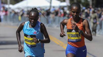 Video: Thrilling Boston Marathon women’s race determined in final seconds - nbcsports.com - Ethiopia -  New York - Kenya - county Marathon