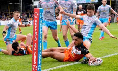 Jack Sinfield unable to provide a spark as Leeds are sunk by Castleford