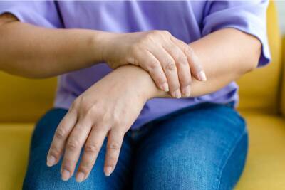 ¿Por qué siento hormigueo en brazos y piernas? - Mejor con Salud