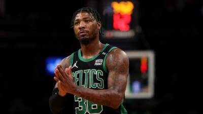 Celtics' Smart 1st guard to win NBA defensive player of the year in 26 years