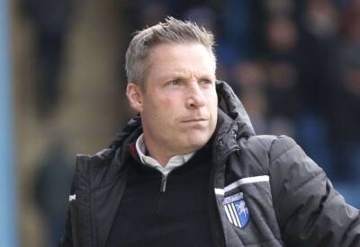 Gillingham's Charlie Kelman and Fleetwood's Paddy Lane were both sent off after going into the same challenge; Manager Neil Harris plans to appeal