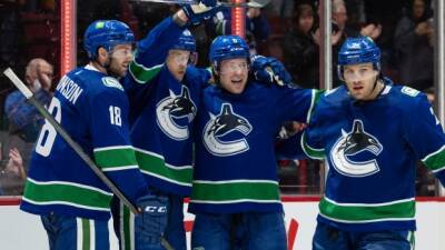 Jake Oettinger - Dallas Stars - Elias Pettersson - Canucks beat Stars to pull within four of playoff spot - tsn.ca - Russia -  Vancouver - county Pacific