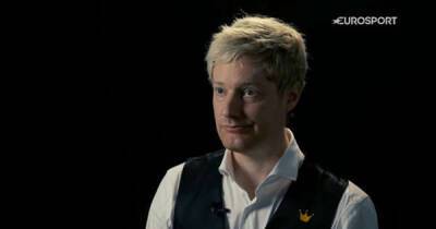 Neil Robertson slams World Snooker Championship crowd and moans about 'cramped' Crucible