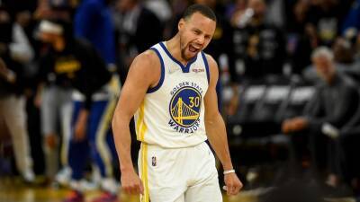 Stephen Curry scores 34 points in 23 minutes of Golden State Warriors' second NBA playoffs game against Denver Nuggets
