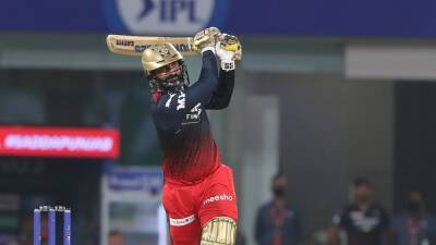 "Last Time I Saw Him He Was Commentating": AB de Villiers In Awe Of Dinesh Karthik - sports.ndtv.com - Britain - South Africa - India -  Delhi -  Mumbai -  Bangalore